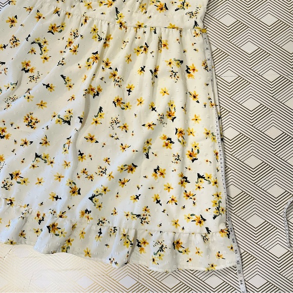 Floral Print Maternity Dress - Picture 4 of 6